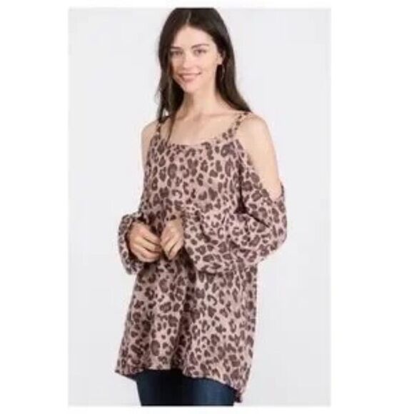 Leopard Print Cold Shoulder Top - Picture 2 of 6